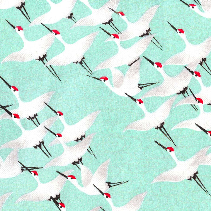 carré de 10cm par 10cm de papier japonais yuzen chiyogami aux motifs d'envolée de grues dans les tons vert d'eau adeline klam (M663)