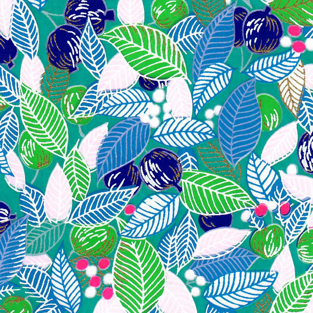 carré de 10cm par 10cm de papier japonais yuzen chiyogami aux motifs de feuilles, de baies et de fruits dans les tons turquoise, bleus, verts et roses adeline klam (M854)