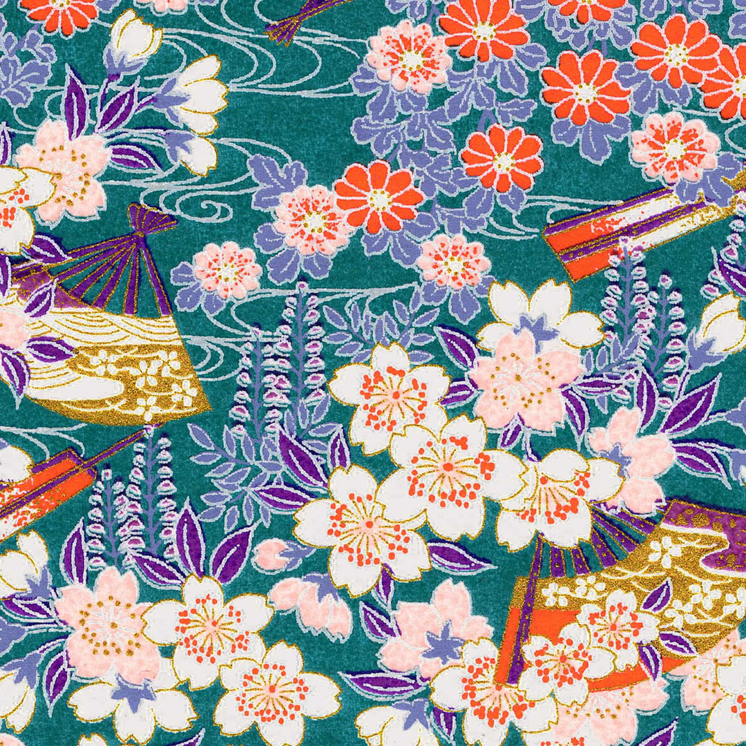 carré de 10cm par 10cm de papier japonais yuzen chiyogami aux motifs de fleurs de cerisier, de chrysanthèmes, de glycines et d'éventails dans les tons rbleu canard et pervenche, orange, rose clair et blancs adeline klam (M1063)