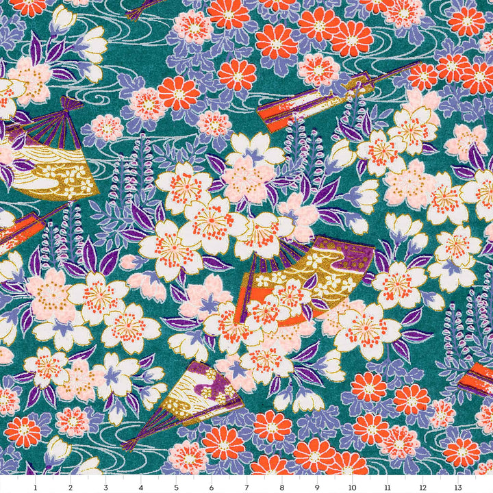 carré de 14cm par 14cm de papier japonais yuzen chiyogami aux motifs de fleurs de cerisier, de chrysanthèmes, de glycines et d'éventails dans les tons rbleu canard et pervenche, orange, rose clair et blancs adeline klam (M1063)