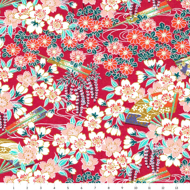 carré de 14cm par 14cm de papier japonais yuzen chiyogami aux motifs de fleurs de cerisier, de chrysanthèmes, de glycines et d'éventails dans les tons rouge foncé, orange, bleu canard et turquoise, rose pâle et blanc adeline klam (M1062)