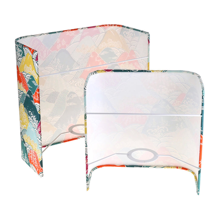 duo d'appliques murales japonaises (petit et grand modèle) de dos aux motifs de montagnes et rivières dans les tons verts, orange, mauves et jaunes (M965) adeline klam
