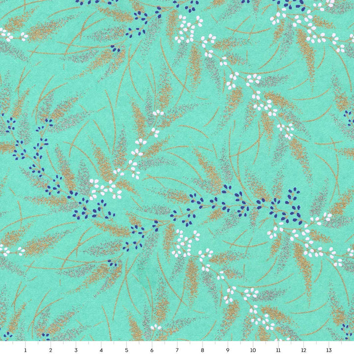 papier japonais yuzen aux motifs de conifères et de baies vert menthe, dorés, argentés, bleu foncé et rose pâle adeline klam de 14cm par 14cm