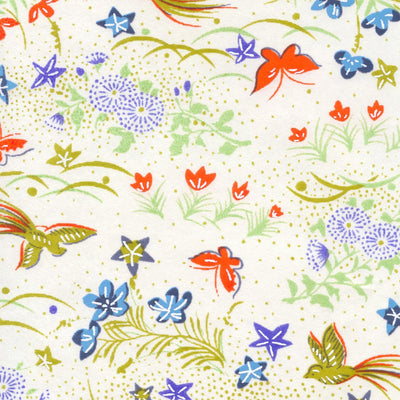 papier japonais yuzen chiyogami aux motifs de fleurs, d'oiseaux et de papillons crème, rouge orangé, bleus, mauve et verts adeline klam de 10cm par 10cm (M1002)