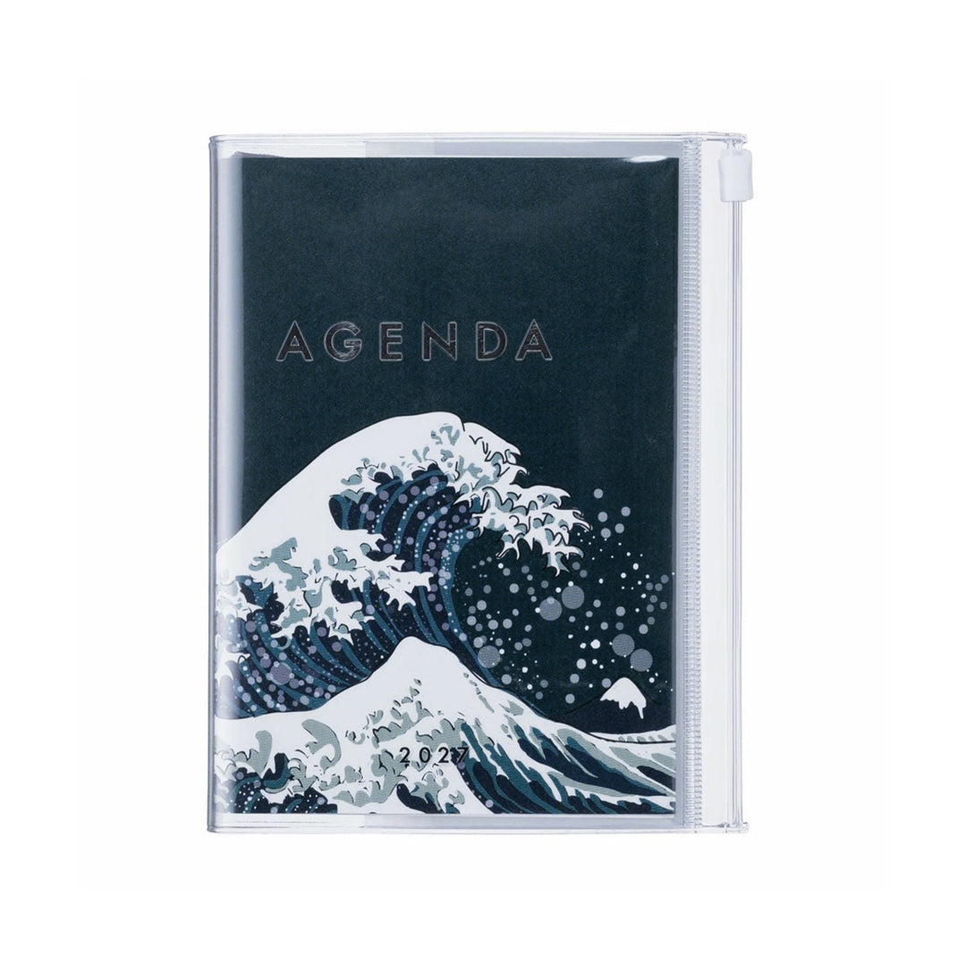 photo packshot de l'agenda 2026/2027 (16 mois) au format A6 de la marque mark's avec un motif de vague d'hokusai dans les tons bleu marine