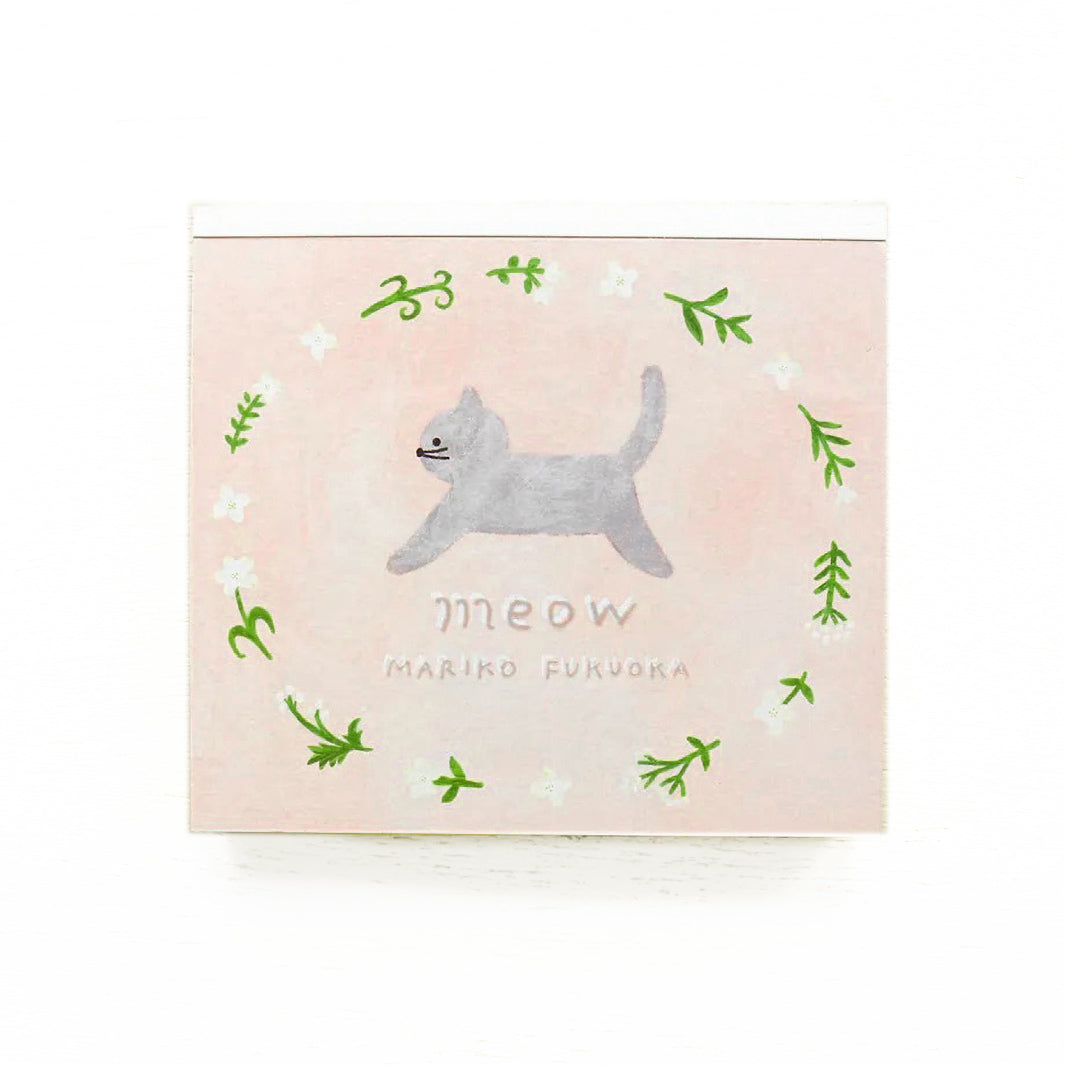 photo packshot du bloc-notes de 120 feuilles « meow » par Mariko Fukuoka pour Cozyca Products