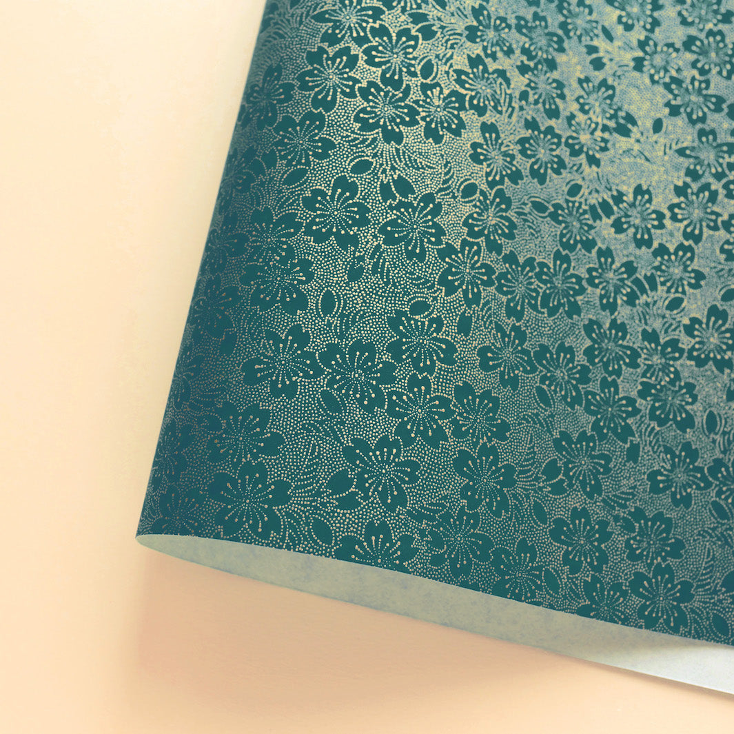 Papier Japonais - Fleurs de Cerisier en Pointillés - Bleu Canard et Or - M958