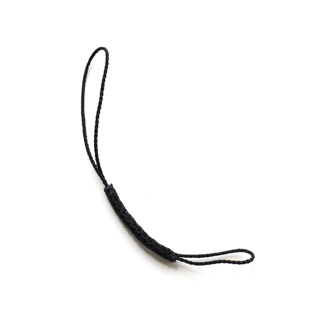 photo packshot d'une dragonne pour attache de porte-clefs de couleur noire