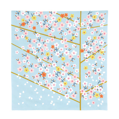 photo packshot du furoshiki 50x50cm aux motifs cerisier « glacier » dans les tons bleu ciel adeline klam x musubi