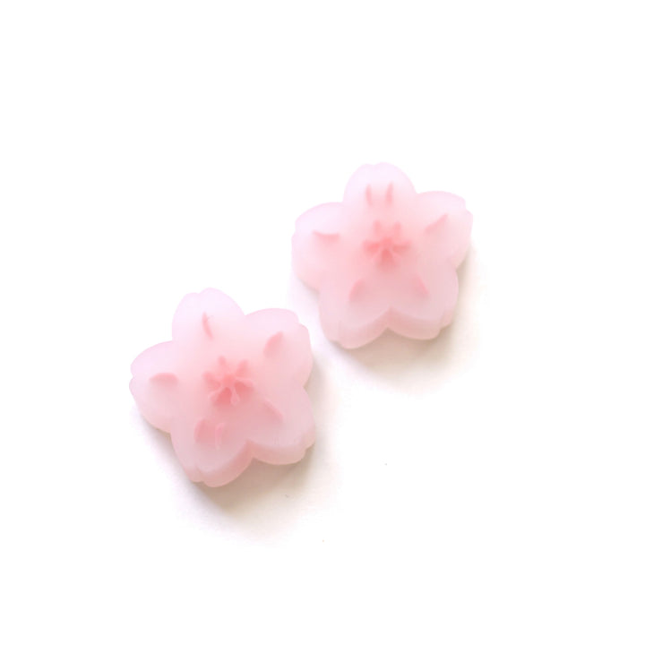 photo packshot d'un lot de 2 gommes fleurs de cerisier rose clair rico design
