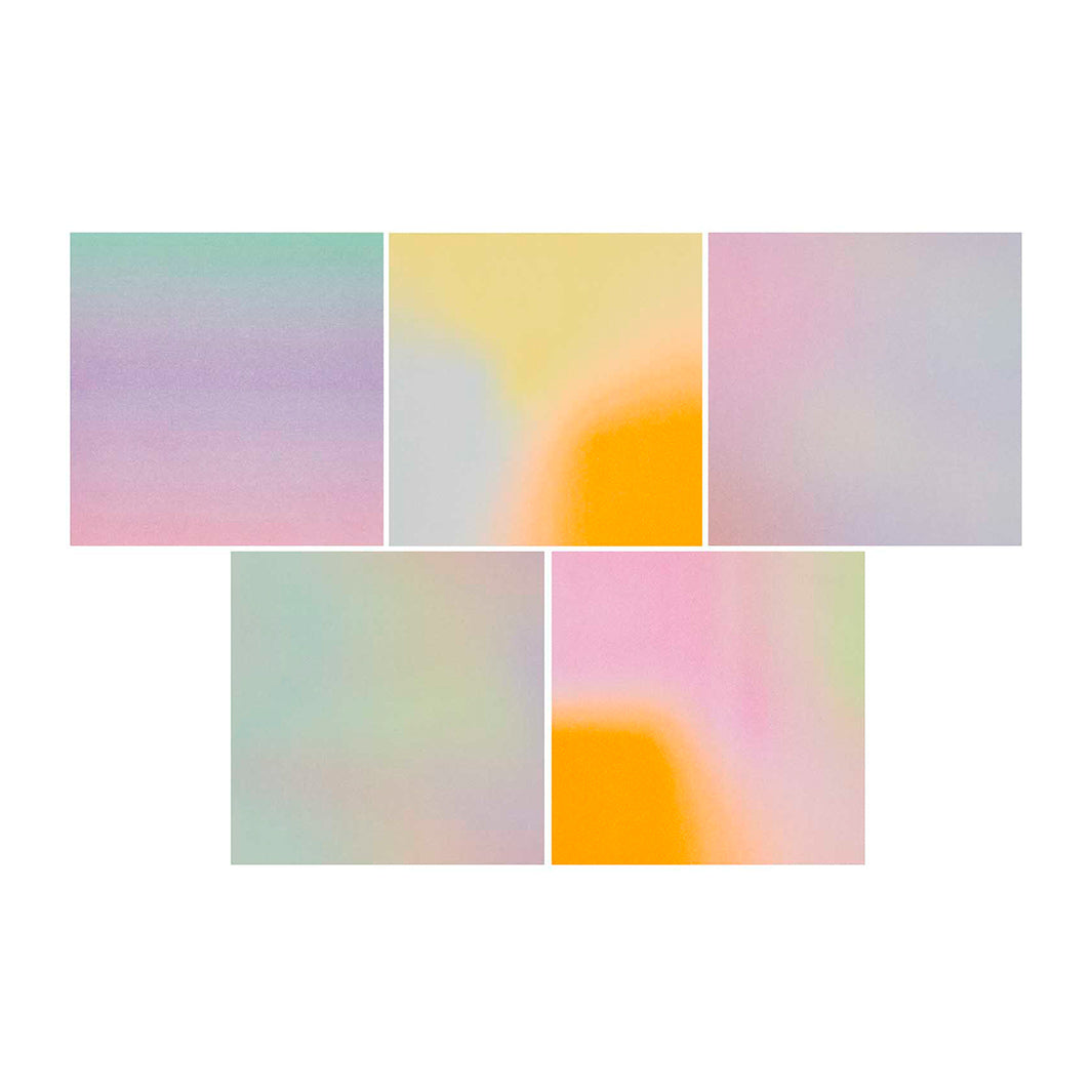 photo packshot de la sélection de papiers du set de 100 papiers origami unis aux dégradés aléatoires de 15cm par 15cm rico design