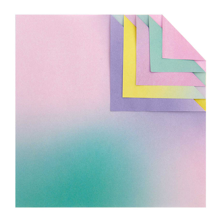 photo packshot du set de 100 papiers origami unis aux dégradés aléatoires de 15cm par 15cm rico design