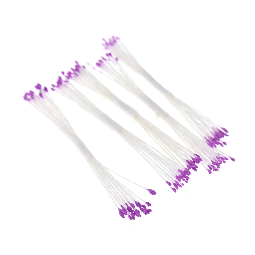 photo packshot vue de biais du lot de 5 petits fagots de pistils de fleurs violets et blancs (394)