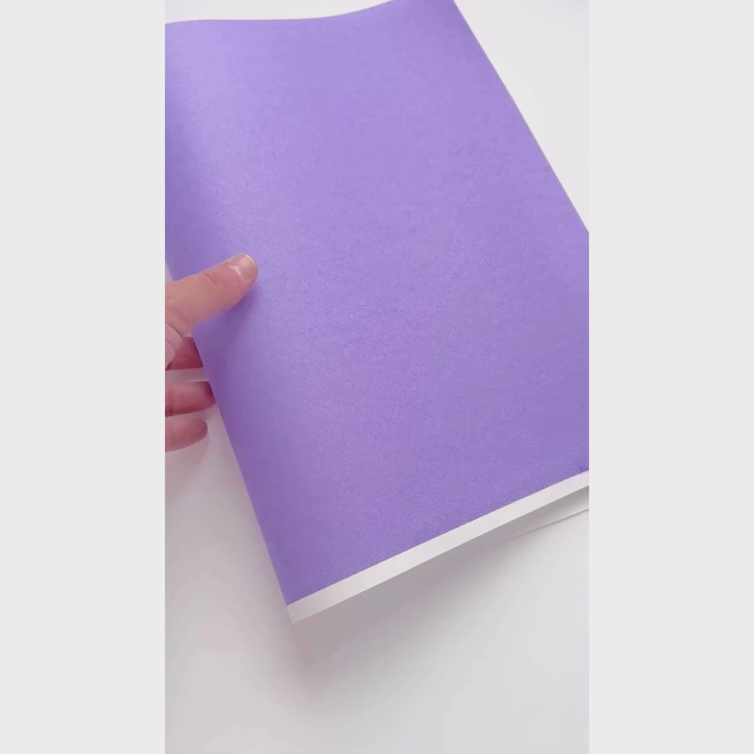 vidéo de démonstration du papier japonais yuzen chiyogami uni de couleur violet adeline klam (U537)