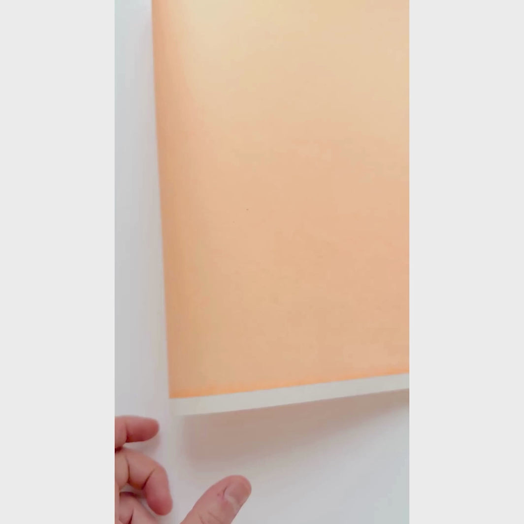 vidéo de démonstration du papier japonais yuzen chiyogami uni de couleur orange fluo pastel adeline klam (U1018)