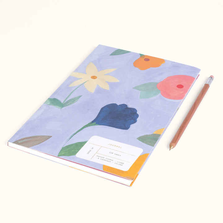 vue de biais du journal « ti amo » de season paper