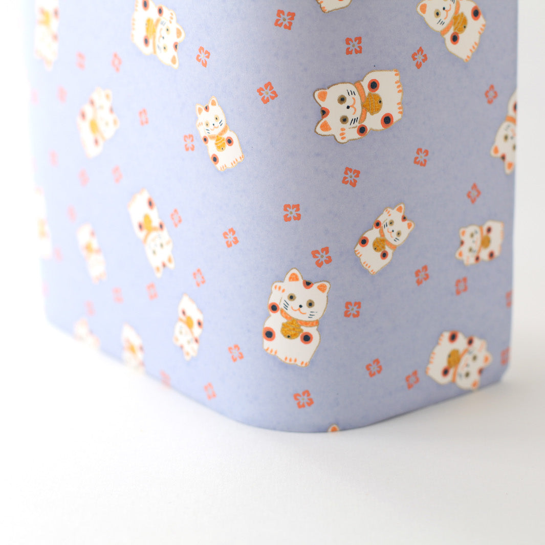 Applique murale japonaise - Maneki Neko - Lavande, Corail et Moutarde - M839