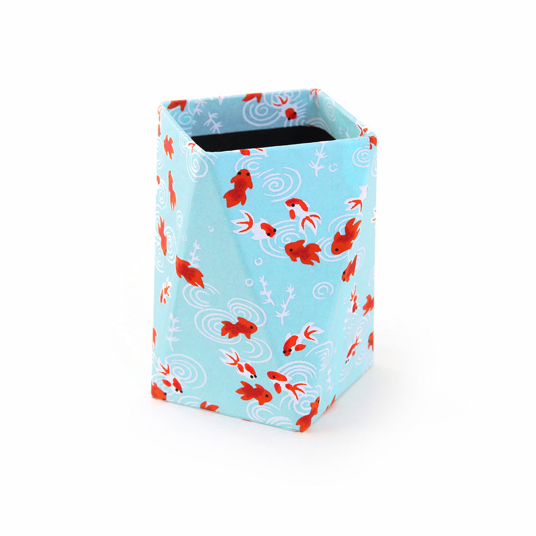 Pot à crayons prisme - Papier Japonais - Poissons - Bleu Ciel et Rouge - M890