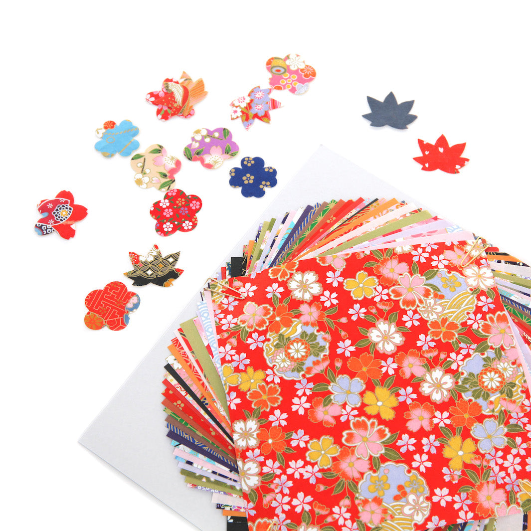 40 Papiers Origami et Stickers - 15 x 15 cm - Motifs Traditionnels et Unis - Mélange Aléatoire