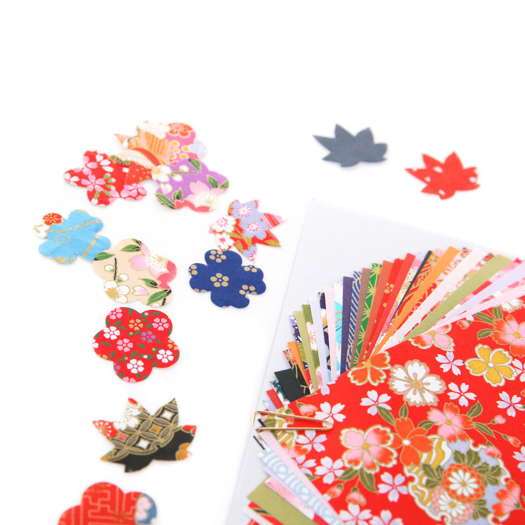 40 Papiers Origami et Stickers - 15 x 15 cm - Motifs Traditionnels et Unis - Mélange Aléatoire