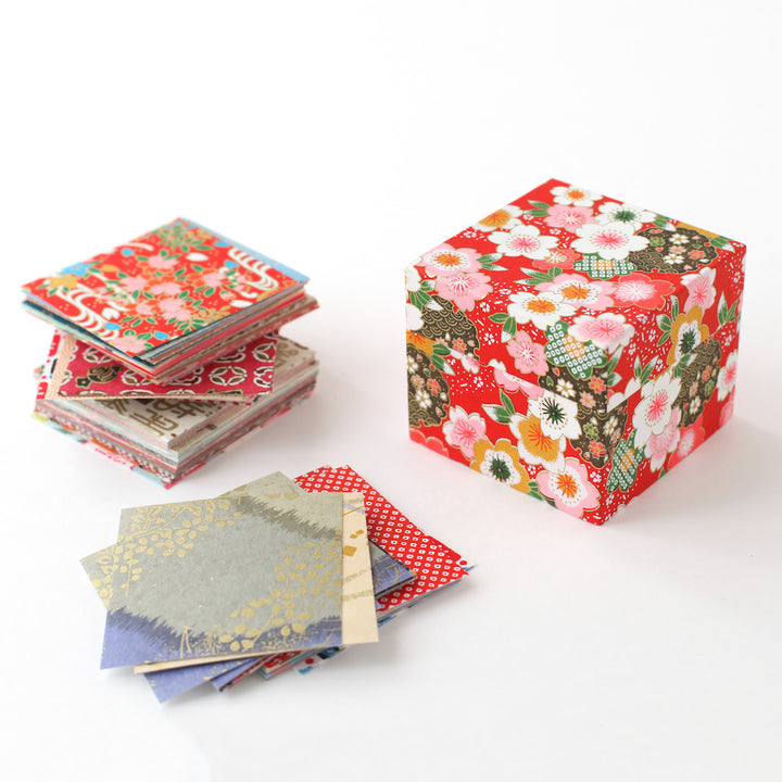 200 Papiers Origami - 6 x 6 cm - Motifs variés - Traditionnel - Boîte Rouge