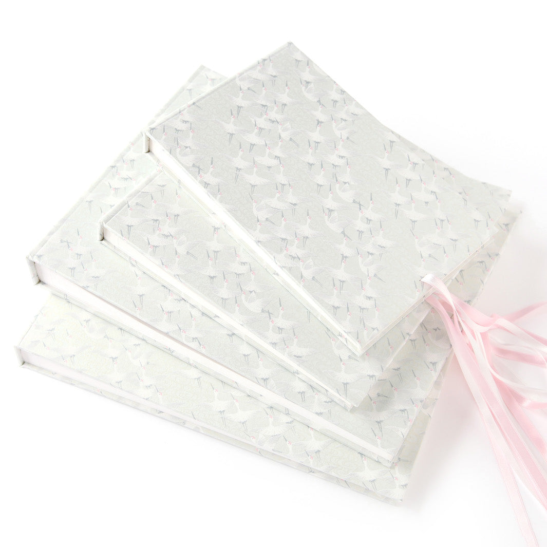 Papier Japonais - Envolée de Grues - Gris Clair Nacré - M387