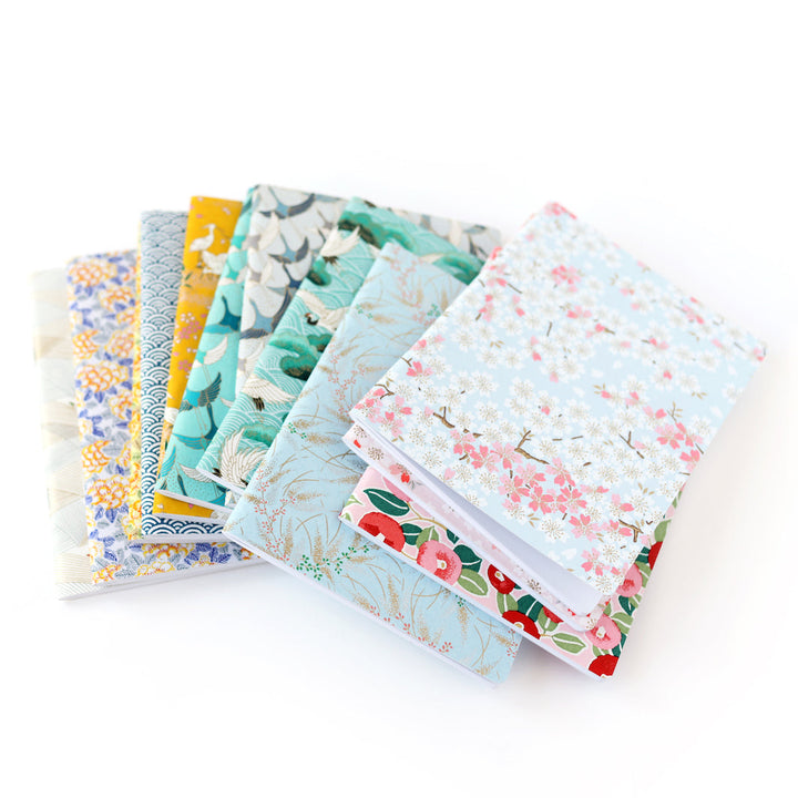 Carnet Papier Japonais - Grandes Fleurs de Prunier - Noir et Gris - M452