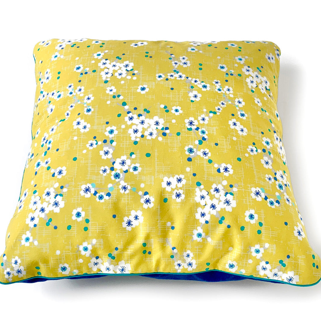 Grand Coussin Carré en Tissu - Fleurs de Cerisier et Uni - Jaune Moutarde, Bleu et Bleu Turquoise
