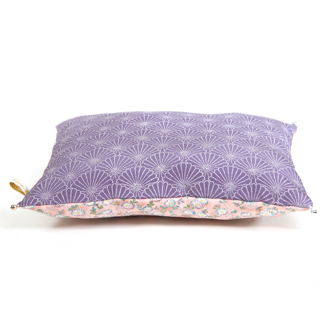 Coussin en Tissus Japonais - Chrysanthèmes et Éventails Fleuris - Rose et Mauve