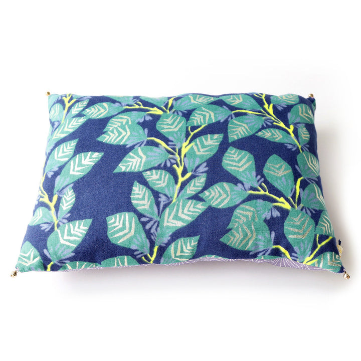 Coussin en Tissus Japonais - Gros Branchages et Écailles Coquillage - Bleu, Vert, Jaune et Parme
