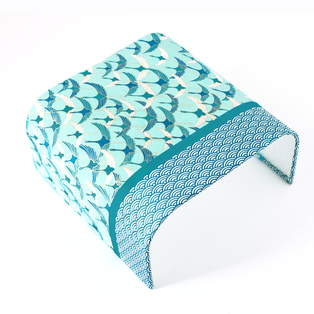 Applique murale japonaise 3 bandes - Envolée de Grues Bleues Canard, Fond Vert d'eau & Vagues Bleues Canard - M827 et M651