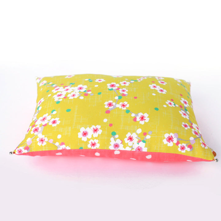 Coussin en tissu japonais - Fleurs de Cerisier et Pois