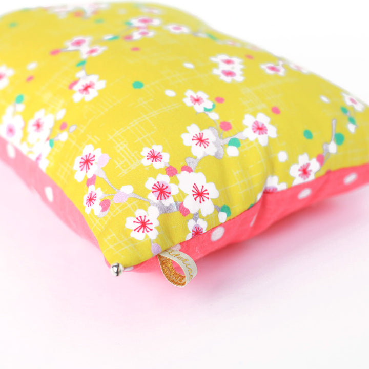 Coussin en tissu japonais - Fleurs de Cerisier et Pois