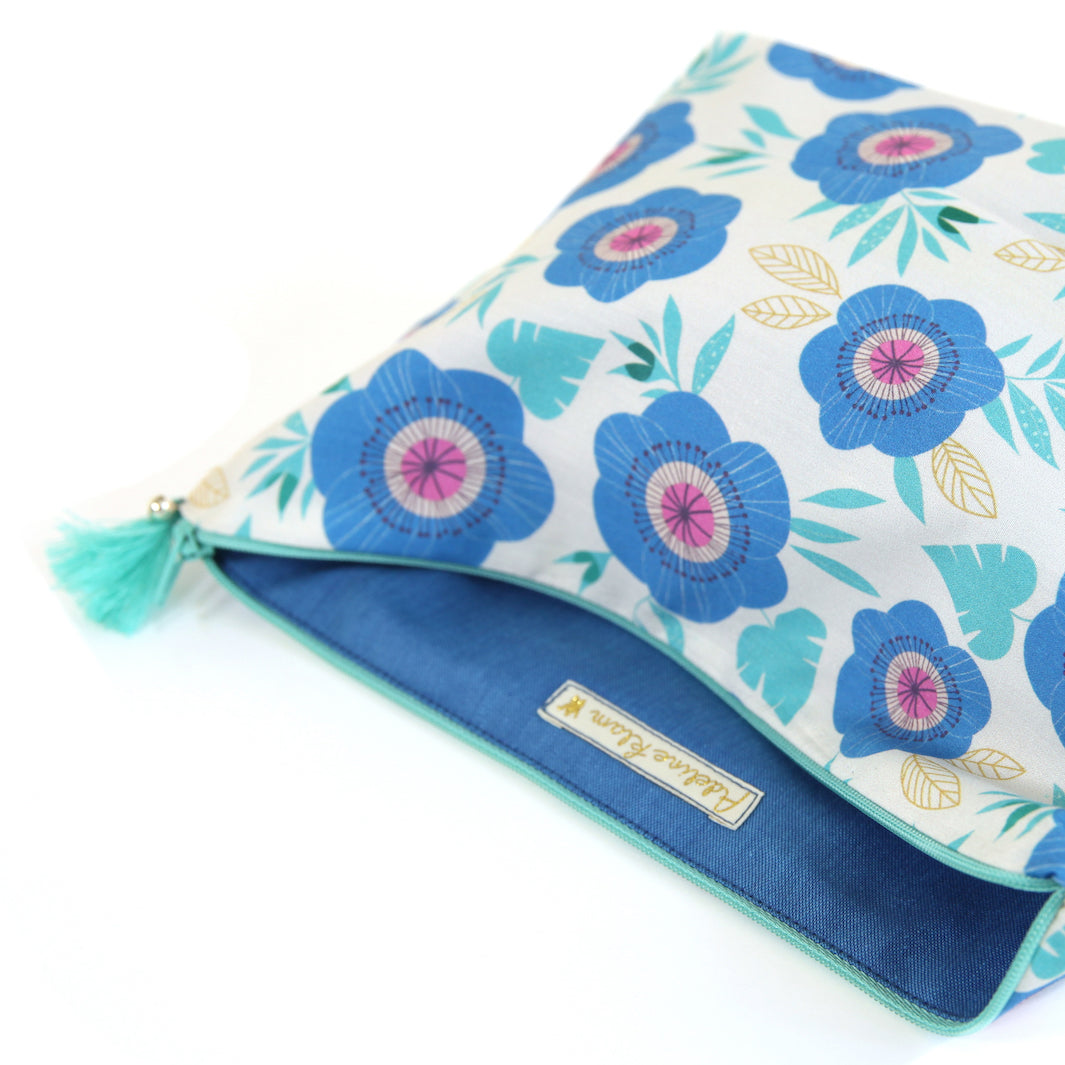 Trousse avec Fond en Tissus - Grosses Fleurs - Bleu, Turquoise, Vert d'Eau et Blanc