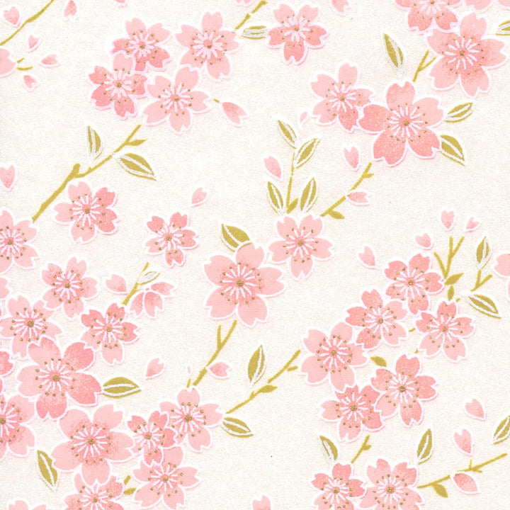 carré de 10cm par 10cm de papier japonais yuzen chiyogami aux motifs de branches de cerisier en fleurs dans les tons blanc nacré, rose poudré et vert tilleul  (M899)