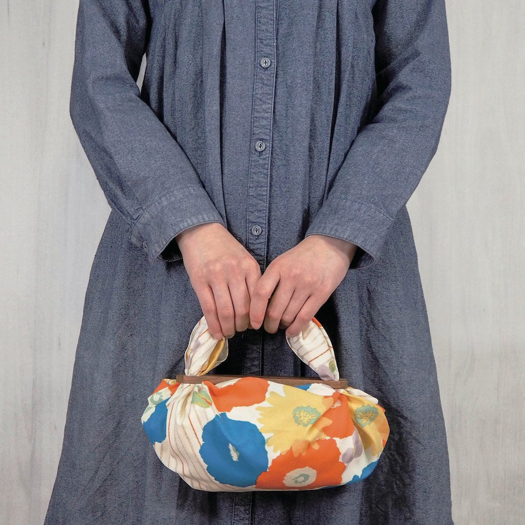 Furoshiki - Grosses Fleurs, Orange, Jaune et Bleu - Cohare - 70x70cm