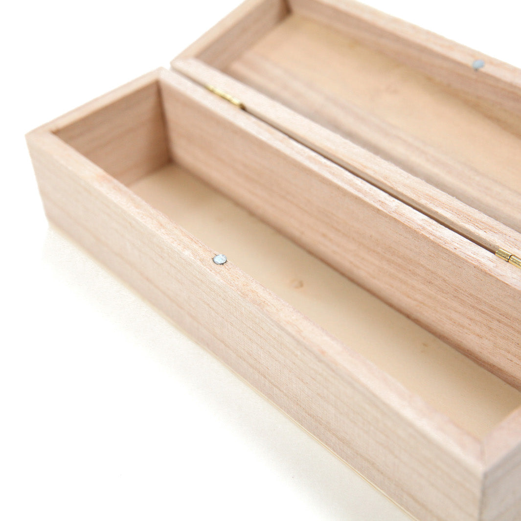 Boîte à crayons en bois